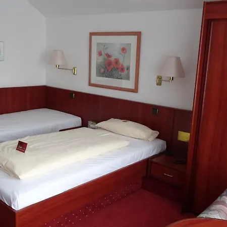 Seeblick Garni Guest house 3*